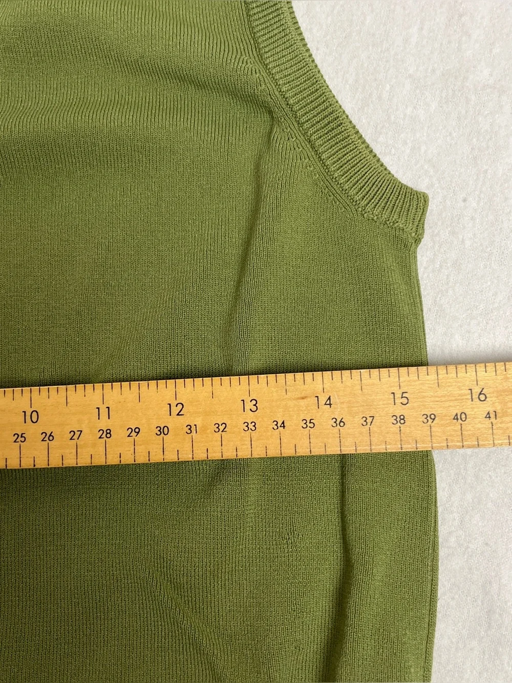 Sleeveless Sweater Lot size M Womens 4 Pull-overs Hot Pink, Red, Green sky Blue - Picture 6 of 13
